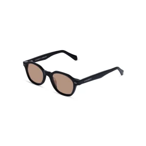 Deep Black-Brown Lens